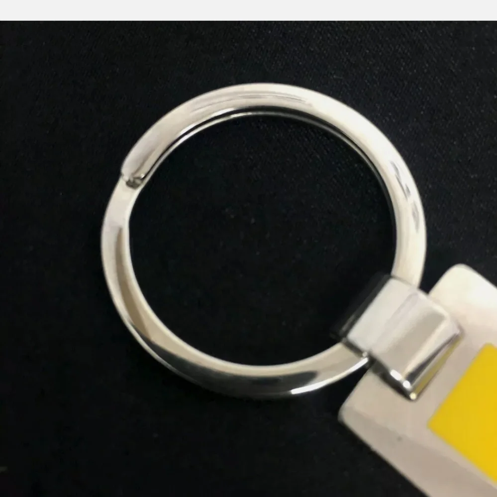 AUTHENTIC PRADA KEY RING TOP KEY HOLDER SILVERTONE/A1869